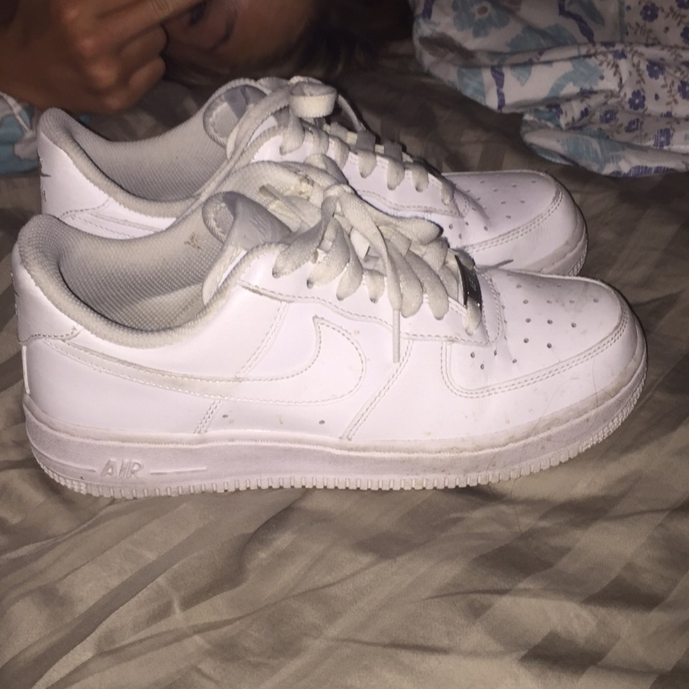 WHITE NIKE AF1